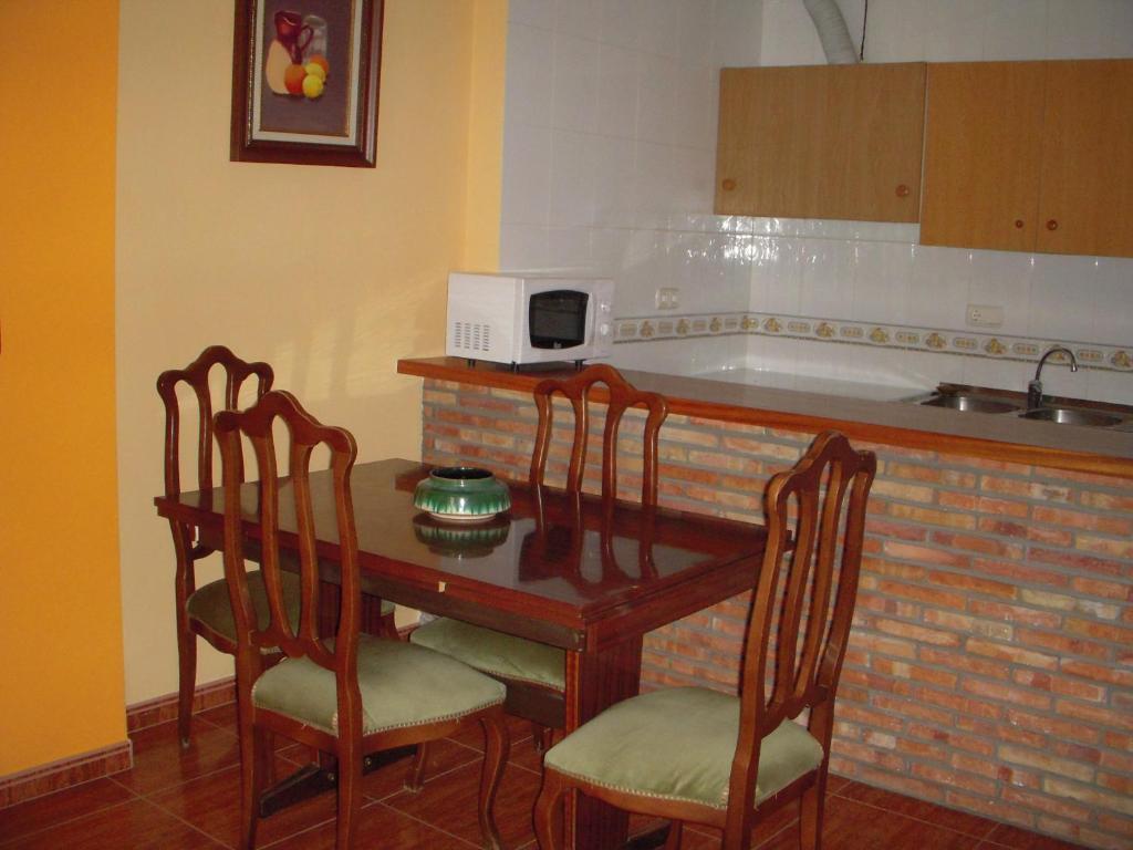 Апартаменты Casa Rosa Тревелес Экстерьер фото